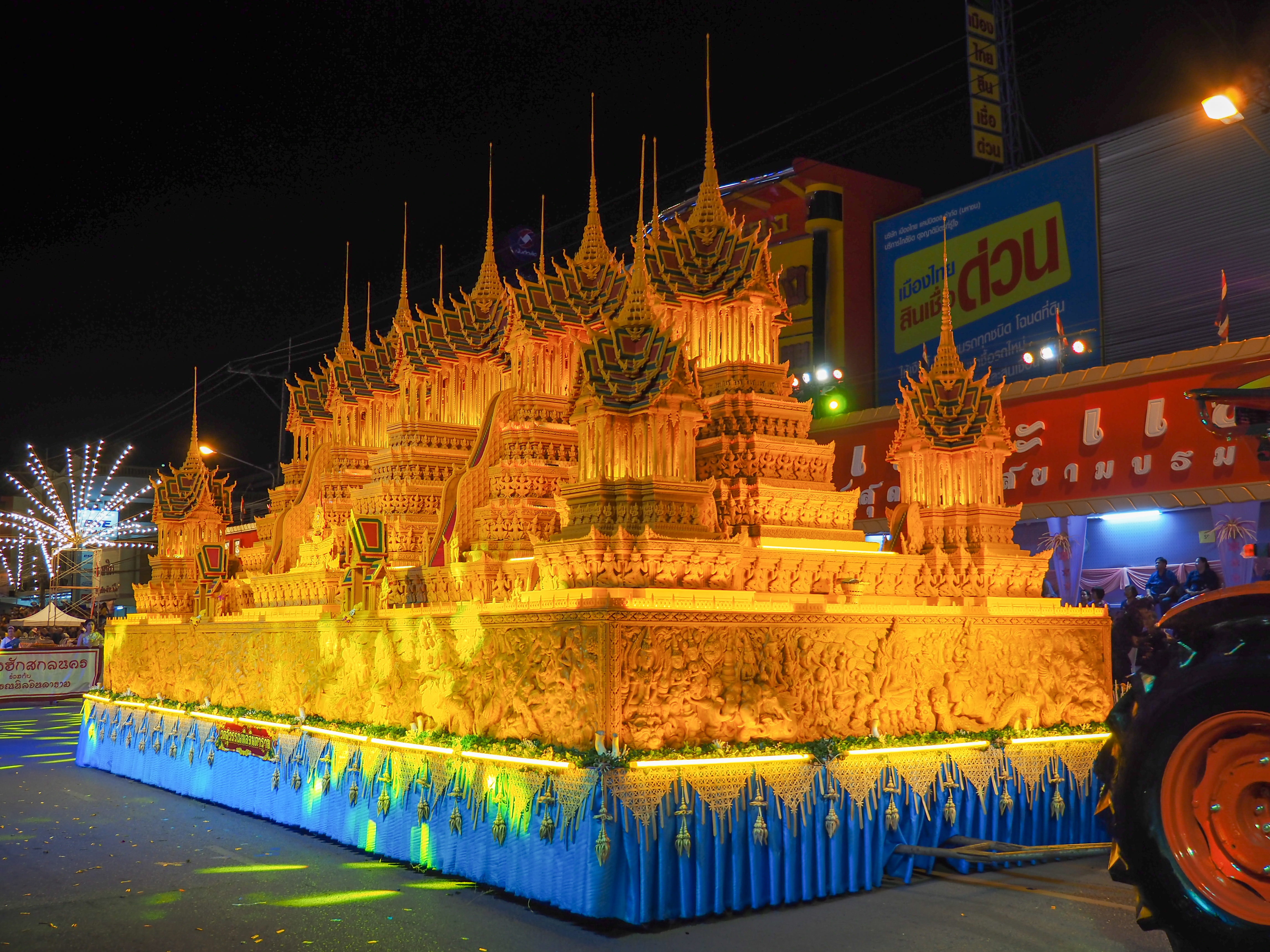 สวยงาม อลังการ  อัศจรรย์ 3 ปราสาทผึ้งสกลนคร ปี 2567