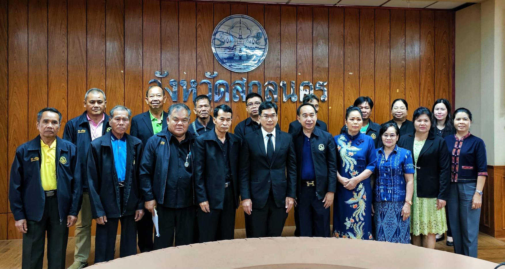 คณะอนุกรรมการกองทุนฟื้นฟูและพัฒนาเกษตรกรจังหวัดสกลนคร ประชุมครั้งที่ 3/2569 ติดตามการจัดสรรงบประมาณ เร่งแก้ไขปัญหาหนี้สิน และขับเคลื่อนการฟื้นฟูคุณภาพชีวิตเกษตรกรอย่างเป็นระบบ