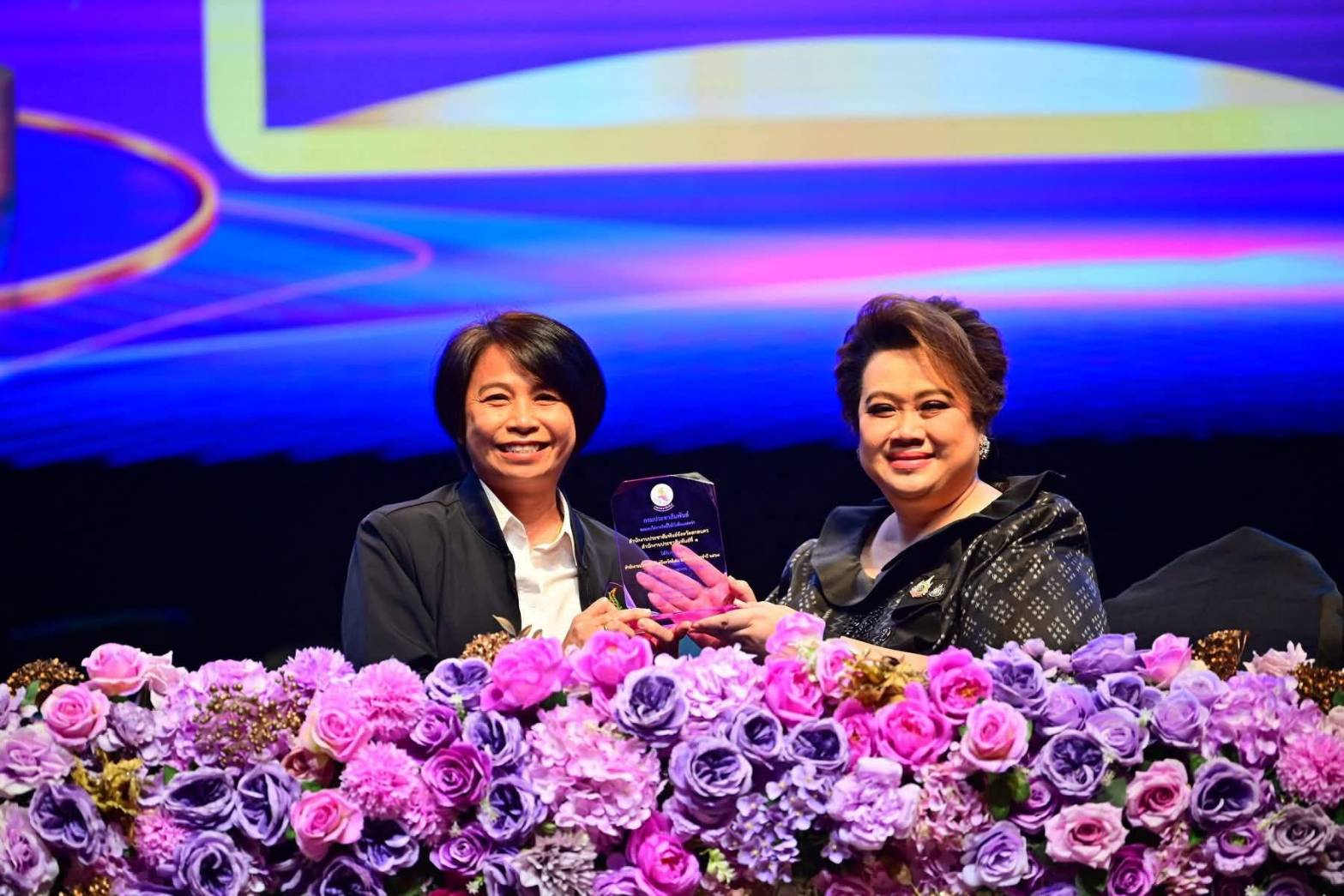 สำนักงานประชาสัมพันธ์จังหวัดสกลนคร คว้ารางวัลสำนักงานประชาสัมพันธ์ดีเด่นระดับภาค (ภาค 1) สะท้อนศักยภาพการสื่อสารภาครัฐสู่ประชาชนอย่างมีประสิทธิภาพ