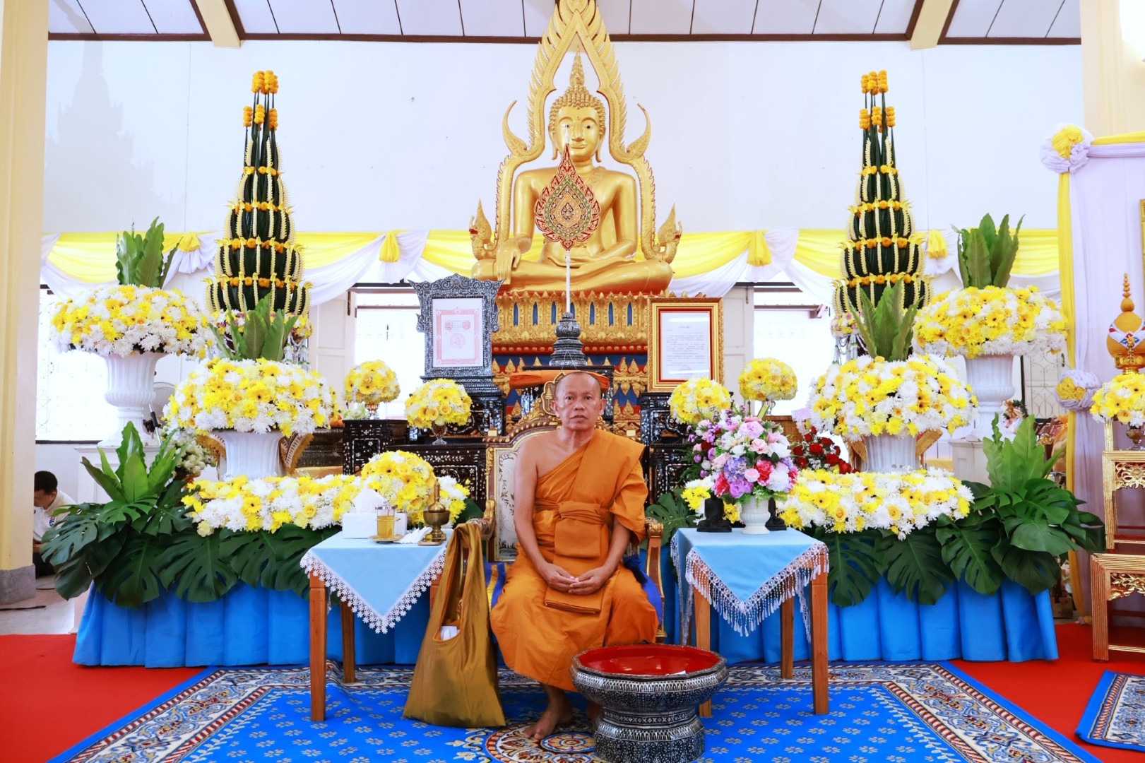 จังหวัดสกลนคร จัดพิธีฉลองสมณศักดิ์ พัดยศ พระราชาคณะ และพิธีบำเพ็ญกุศลเจริญมงคลอายุวัฒน์ 59 ปี พระวชิรกิจจาทร &nbsp;